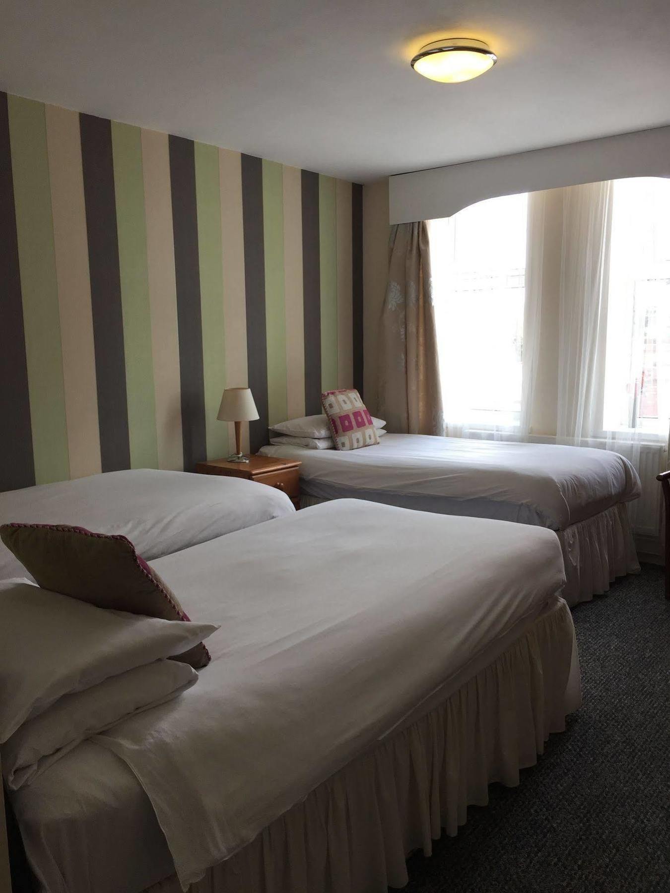 Cefn Mably Hotel เพนาร์ท ภายนอก รูปภาพ